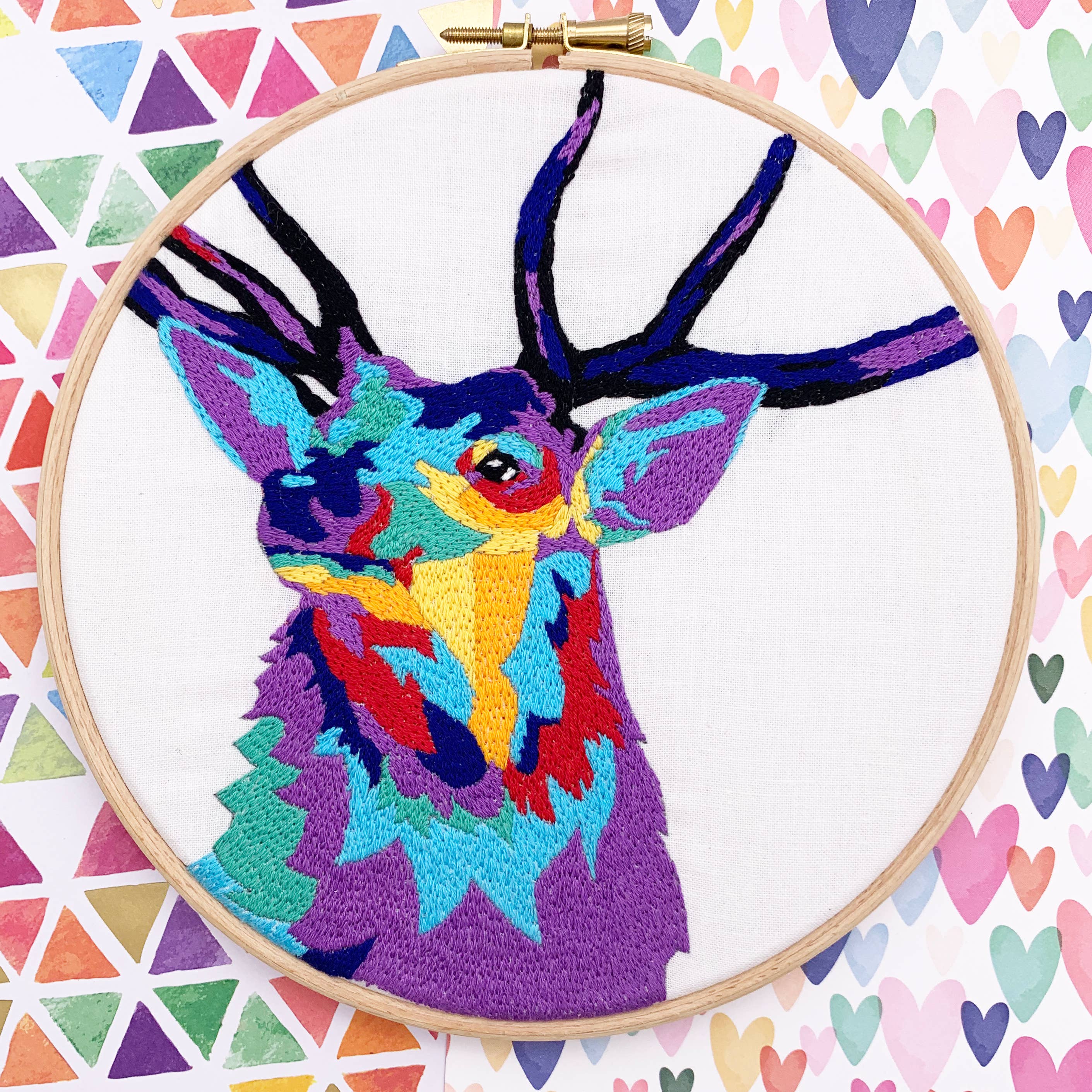 Stag's Head Embroidery Kit: Boxed kit with hoop