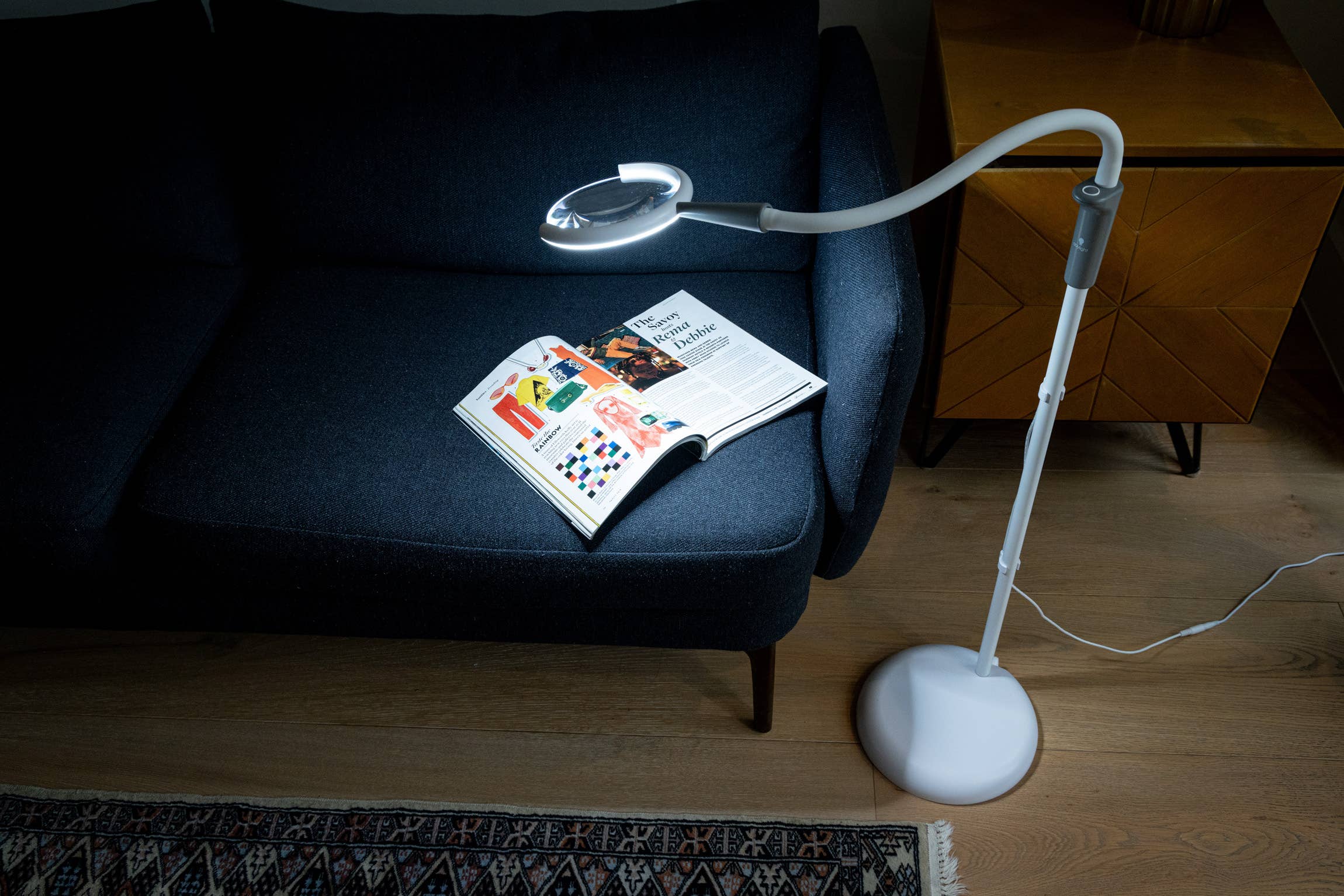 Magnificent Pro Floor 2-in-2 magnifying lamp