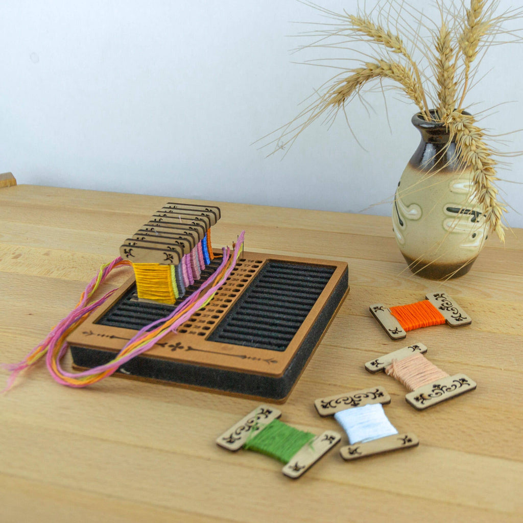 Square foam stand for wooden, acrylic and other bobbins (spools) thickness 3mm with holes for needles