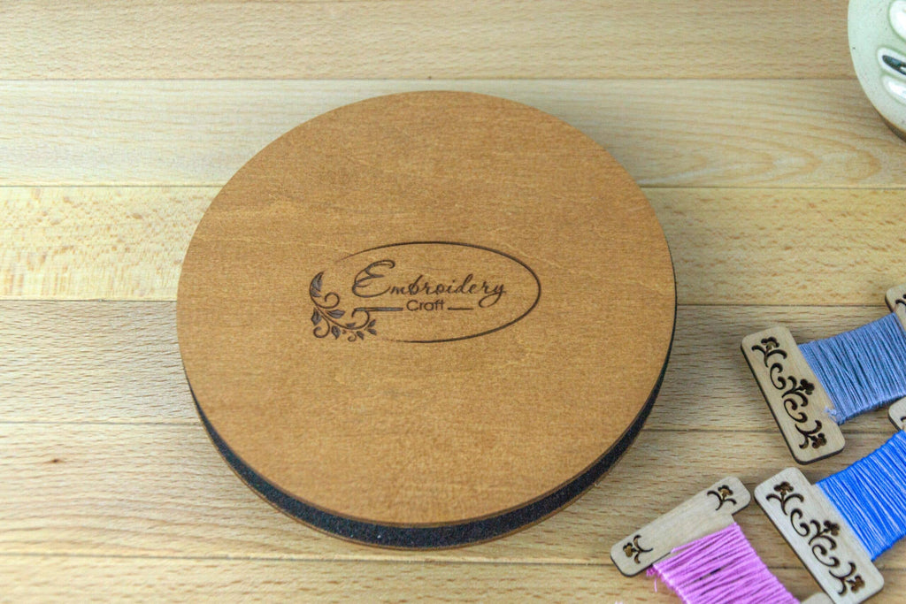 Circular foam stand for wooden, acrylic and other bobbins (spools) thickness 3mm