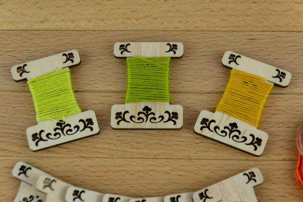 Engraved wooden thread bobbins for embroidery thread (10 per pack)
