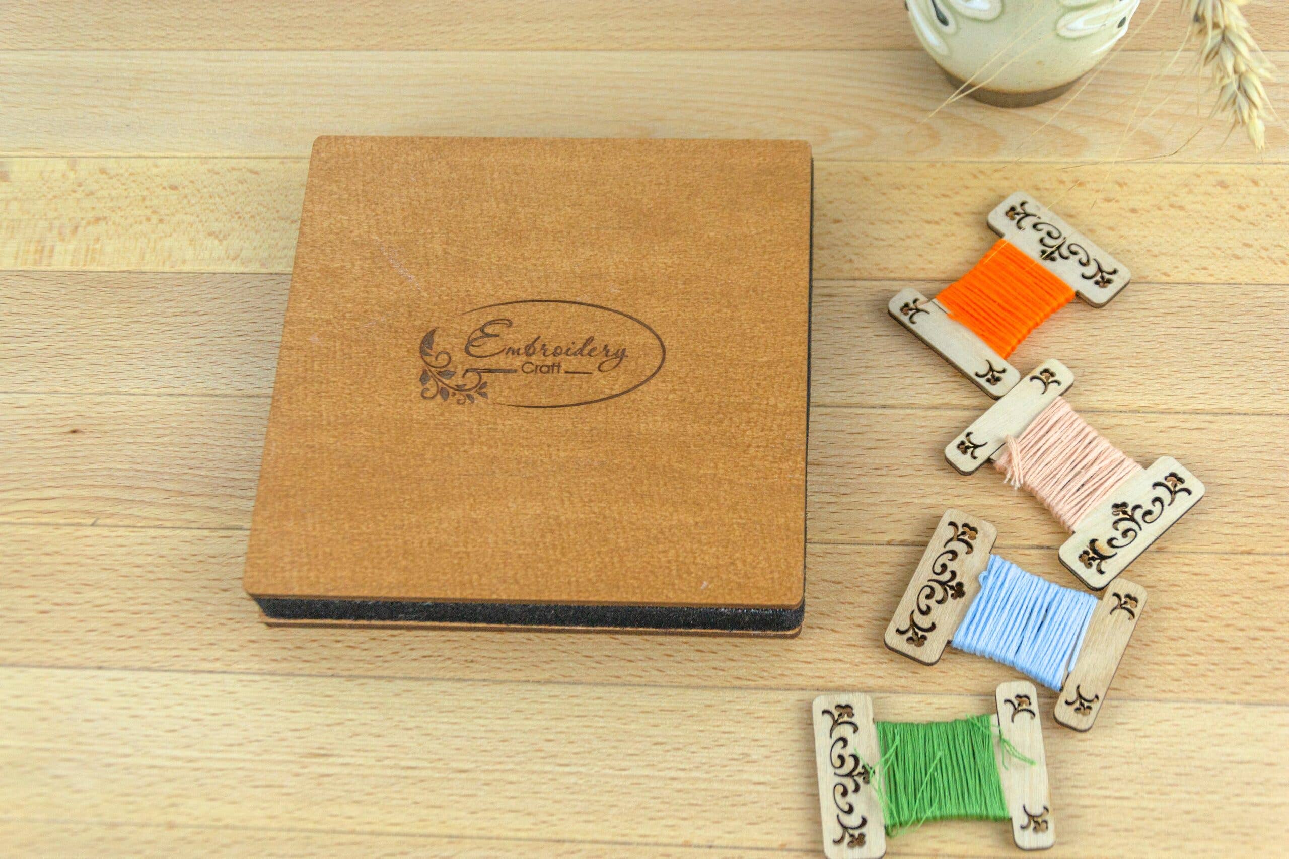Square foam stand for wooden, acrylic and other bobbins (spools) thickness 3mm with holes for needles